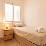 Luxurious & Spacious 4br Next To Cathedral