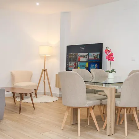 Luxurious & Spacious 4br Next To Cathedral شقة *