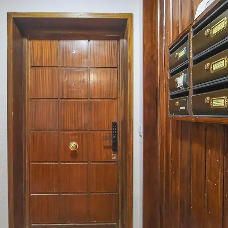 아파트 Luxurious & Spacious 4br Next To Cathedral