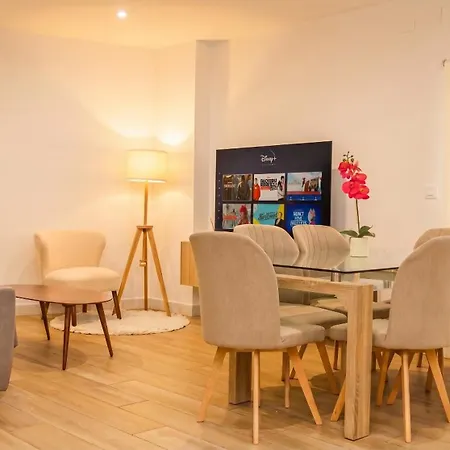 Luxurious & Spacious 4br Next To Cathedral *