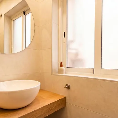 Luxurious & Spacious 4br Next To Cathedral Appartamento *