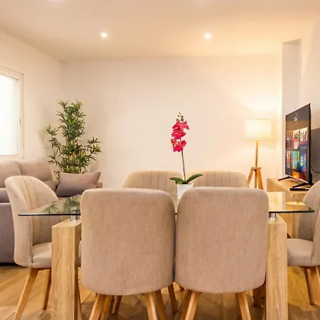 Luxurious & Spacious 4br Next To Cathedral