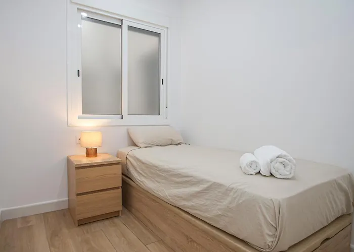 Luxurious & Spacious 4br Next To Cathedral